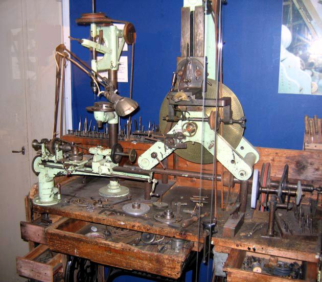 Photo of tools and workbench at Borgarsyssel Museum
